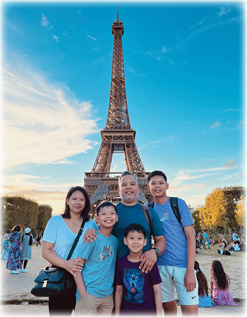 Cara de Leon and Family